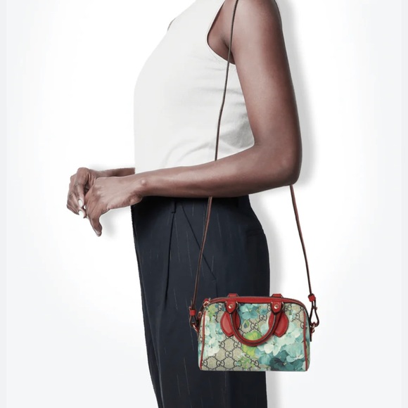 GUCCI GG Supreme Monogram Blooms Mini Boston Navy Blue Hibiscus - Picture 2 of 16